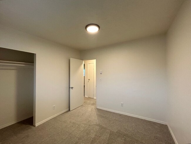 Building Photo - Freshly Updated 3-Bedroom Home with Spacious Backyard and Garage