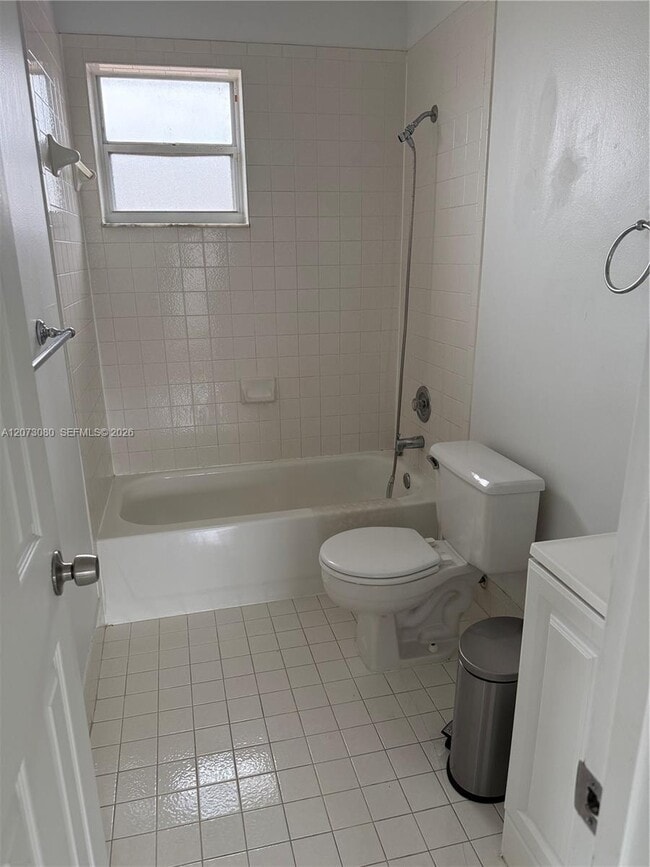 Building Photo - 15870 SW 85th Ln