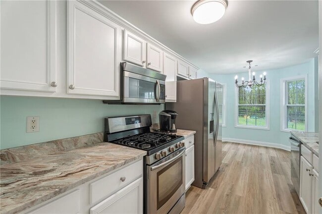 Building Photo - 6640 Autumn Hills Dr