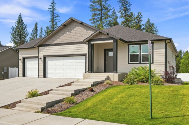 Building Photo - Spacious Columbia Floorplan with Full Unfinished Basement