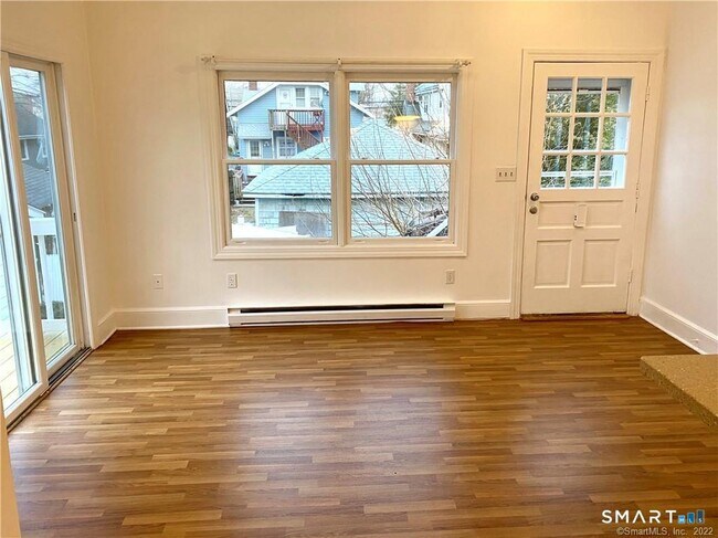 Building Photo - 43 Mohegan Ave