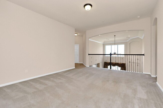 Building Photo - Luxurious House in Sugar Land