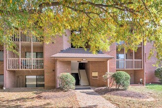 Building Photo - 128 Turtle Creek Rd
