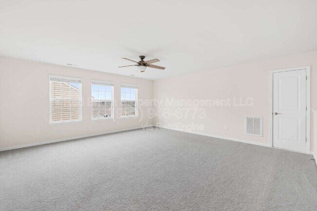 Building Photo - 2207 Restina Dr
