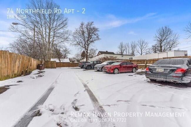 Building Photo - 74 Northfield Rd