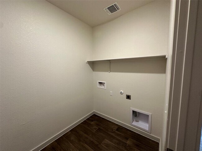Building Photo - 103 Krause Spgs Dr