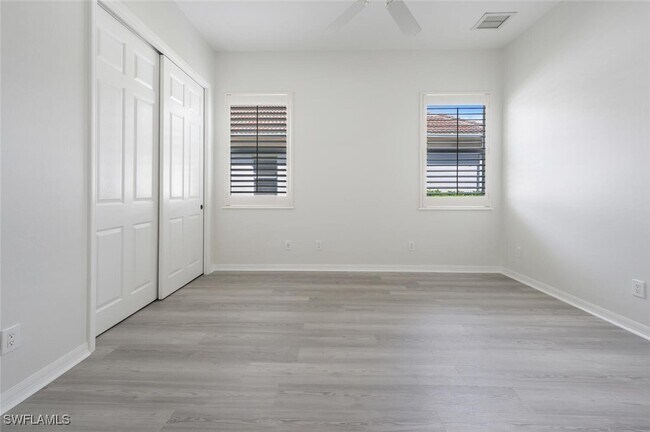 Building Photo - 10800 Fieldfair Dr