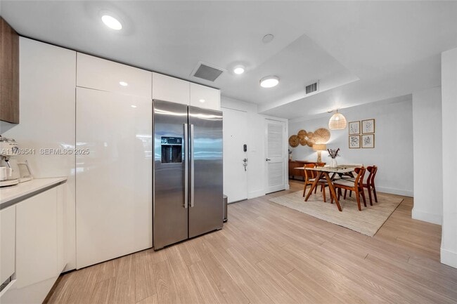 Building Photo - 1025 92nd St