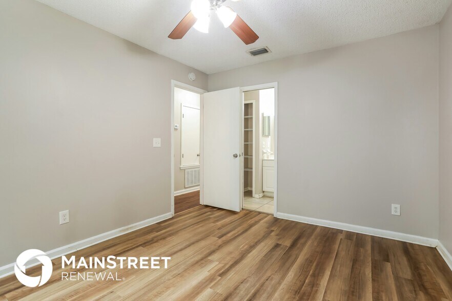 Building Photo - 2626 Malibu Cir