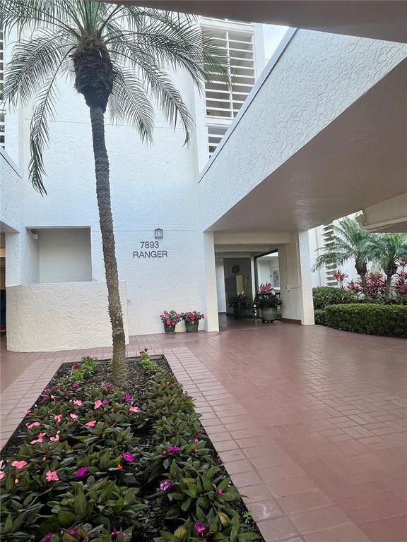 Building Photo - 7893 Sailboat Key Blvd S