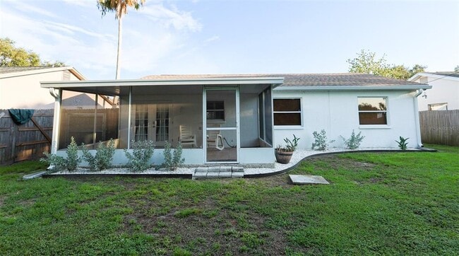Building Photo - 2540 Elderberry Dr
