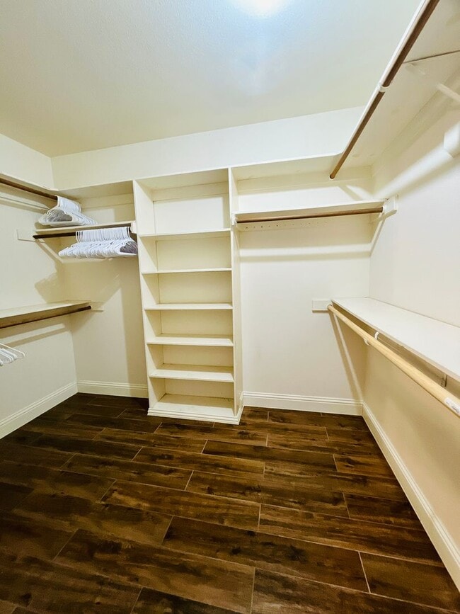 Building Photo - Coming Soon! Fireplace - Storage - Large backyard