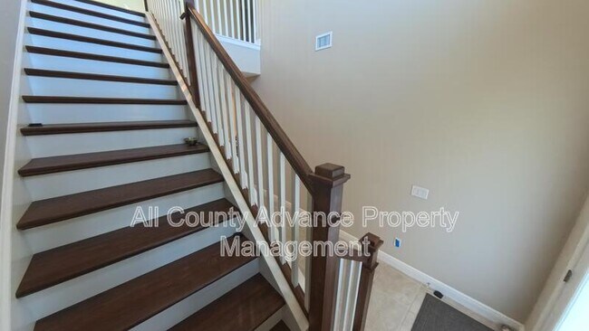 Building Photo - 2268 Spring Lake Ct