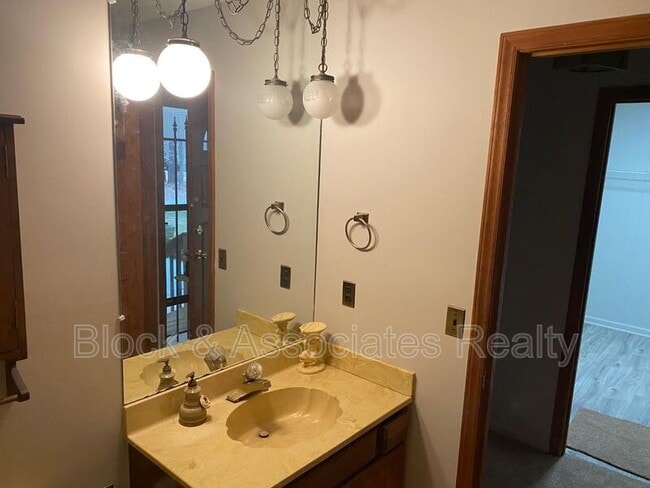 Building Photo - 12513 Norwood Rd