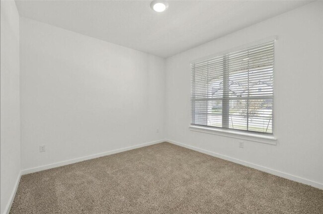 Building Photo - 2309 Magnolia Hl Dr