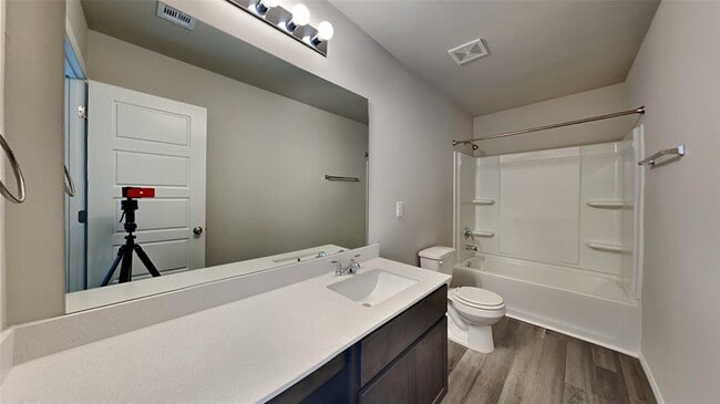 Building Photo - 1432 Dustin Dr
