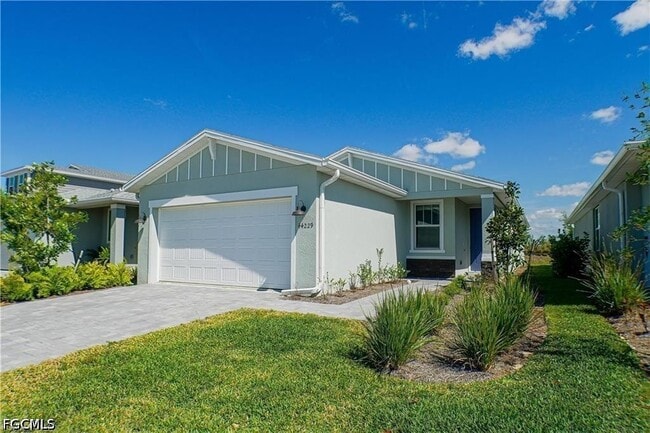 Building Photo - 44229 Saddlewood Ct