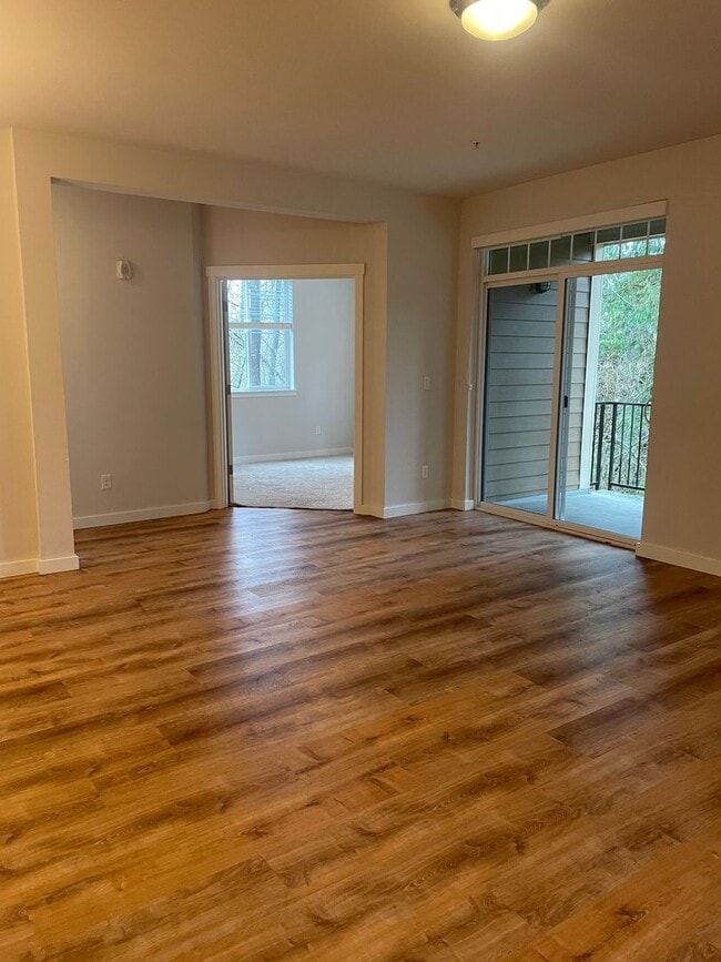 Building Photo - 2 bed/1 bath in Southeast Redmond