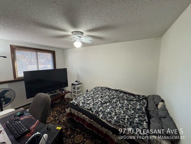 Building Photo - 9730 Pleasant Ave S