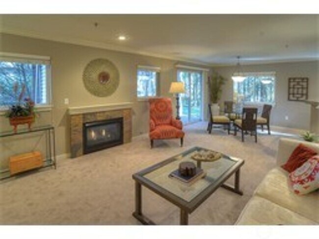 Building Photo - 3Bd/2Bd Issaquah Condo