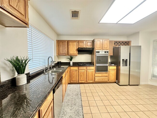 Building Photo - 2915 Cotton Stock Dr