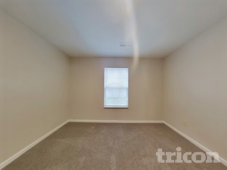 Building Photo - 1228 Saticoy Ct