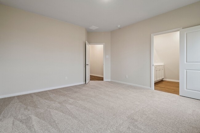 Building Photo - 15806 Berry Hl Dr