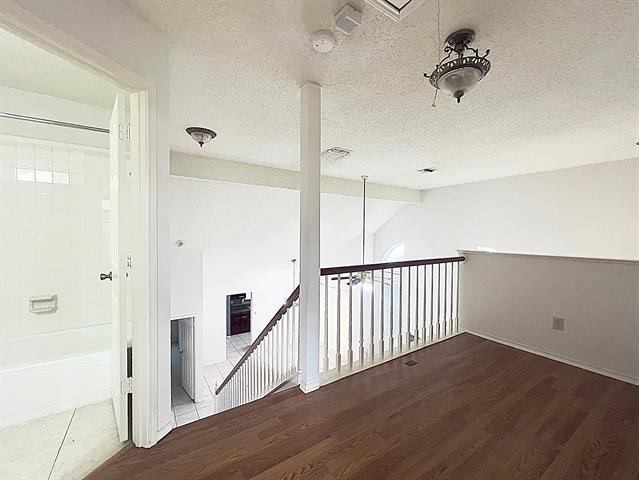 Building Photo - 1505 Shalain Dr