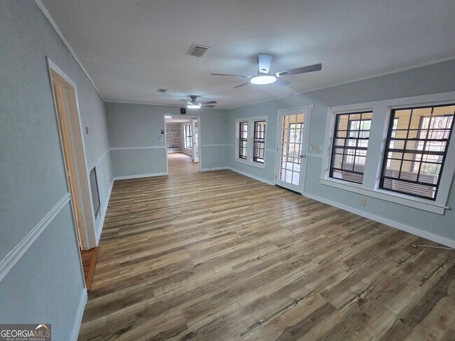 Building Photo - 1703 Point Peter Rd