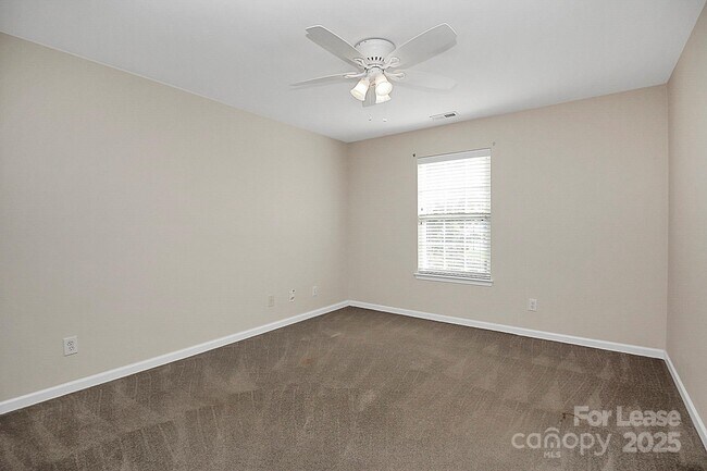 Building Photo - 10323 Dominion Village Dr