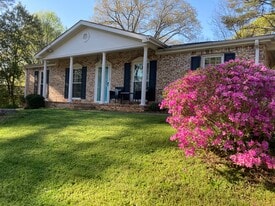 Building Photo - 1160 Saratoga Rd