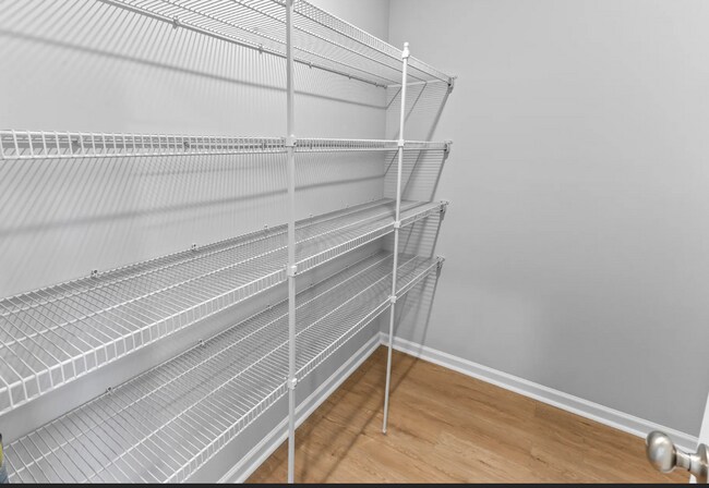 Building Photo - 248 Justify Ave