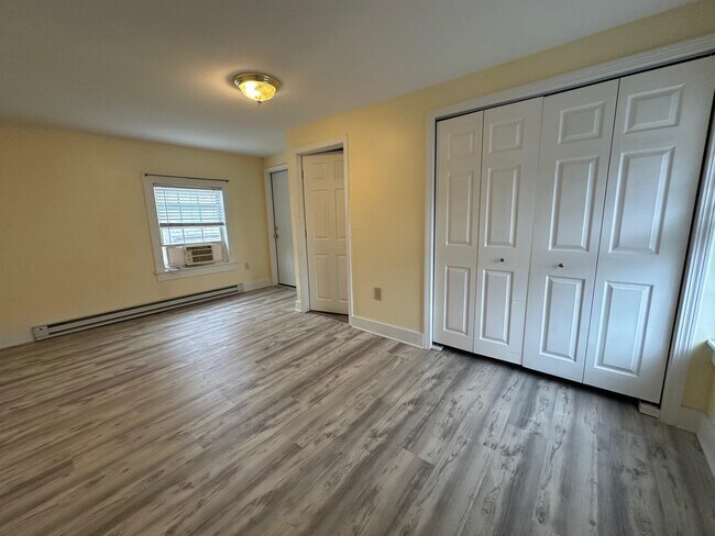 Building Photo - 23 Ashuelot St