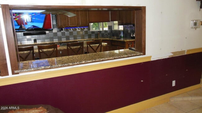 Building Photo - 1627 E Fremont Dr