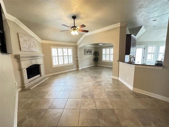 Building Photo - 1526 Waterside Village Drive