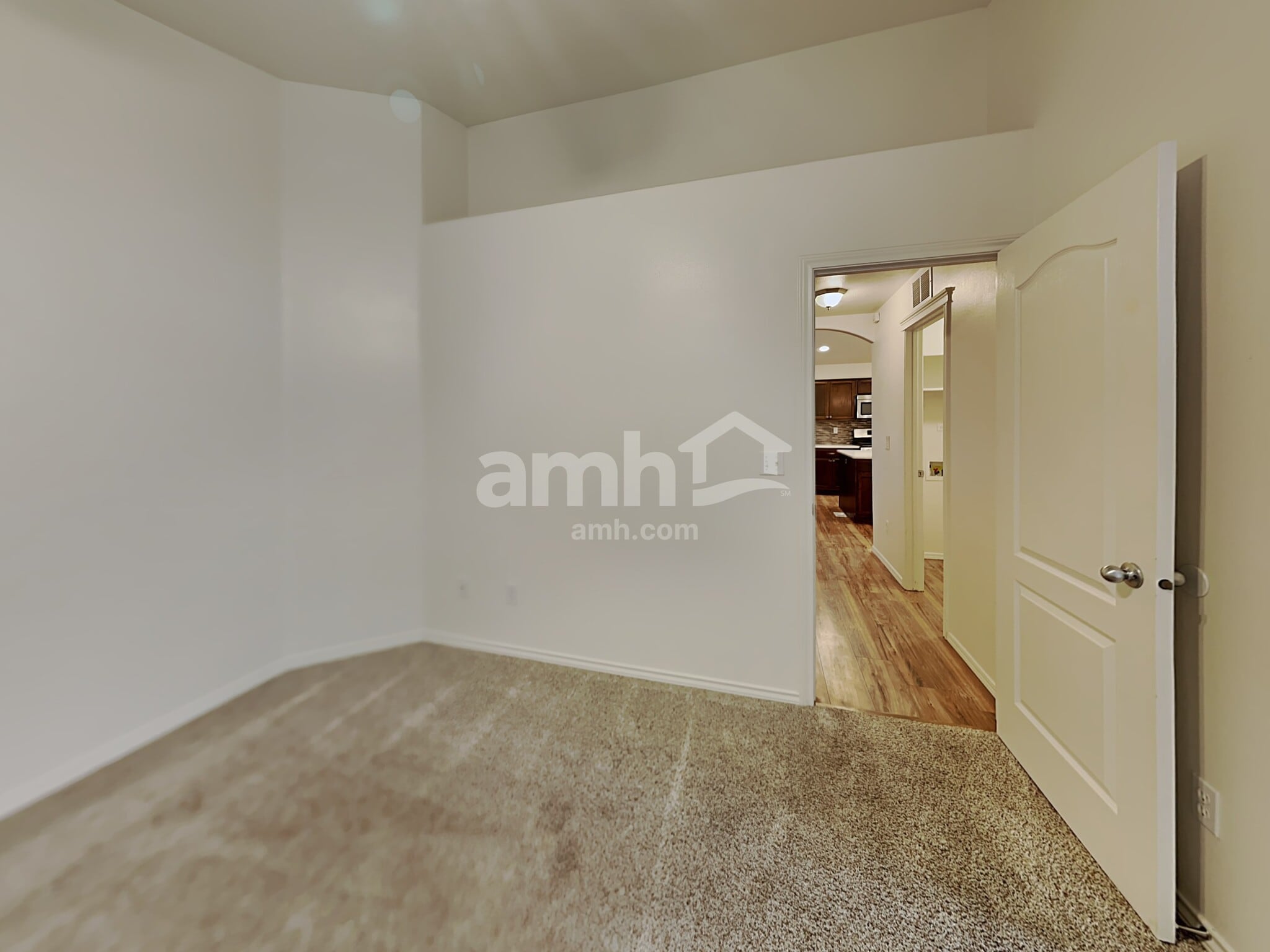 Building Photo - 1285 W Verbena Dr