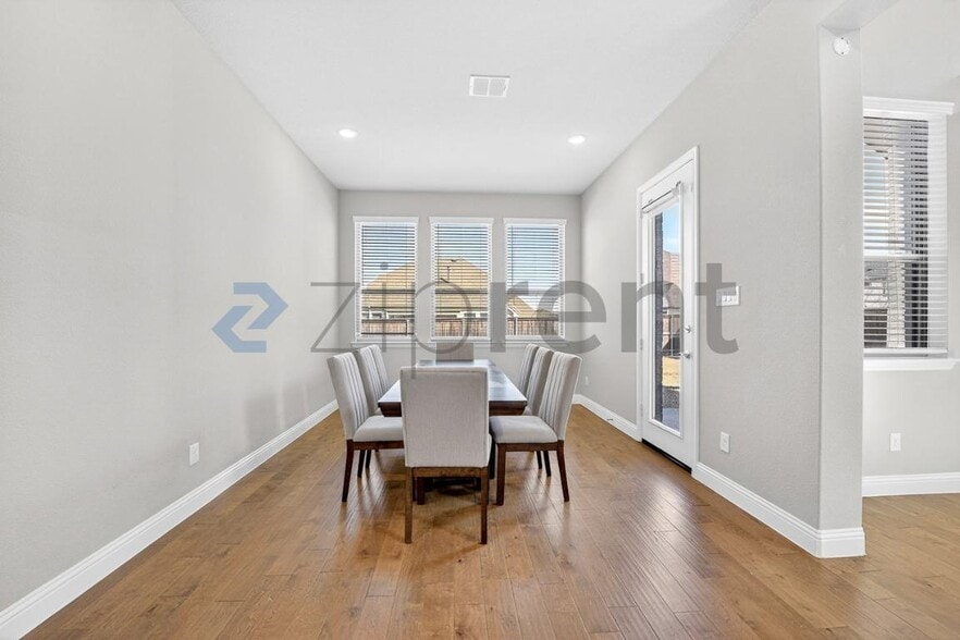 Building Photo - 7530 Sanctuary Dr