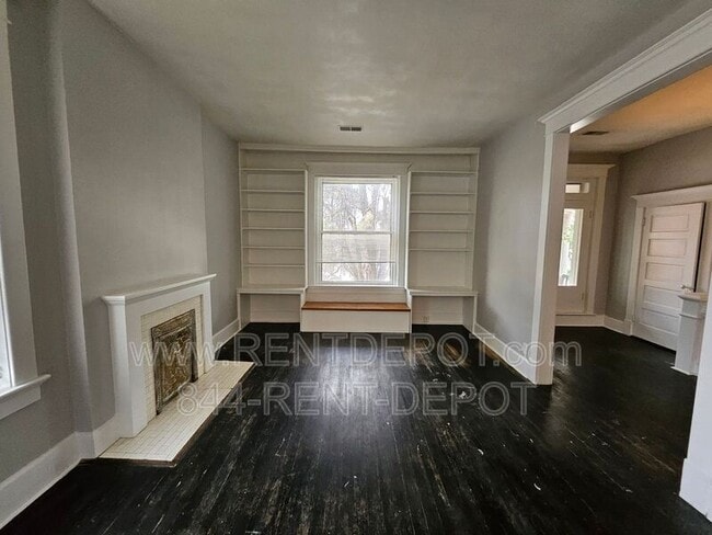 Building Photo - 117 Cherry St