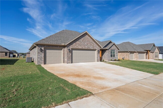 Building Photo - 87 N Banner Ave