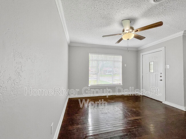 Building Photo - 2339 San Medina Ave