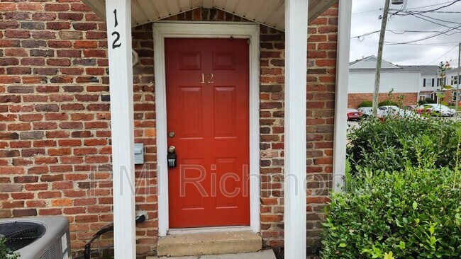Primary Photo - 3516 E Richmond Rd