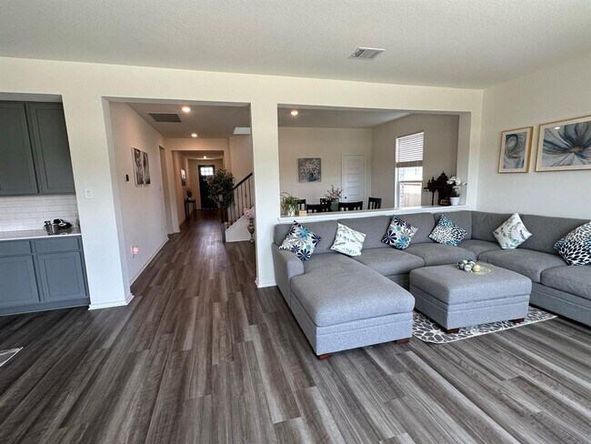 Building Photo - 4553 Dugenta Pl