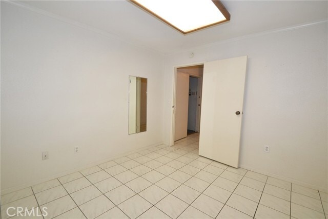 Building Photo - 2595 Plaza del Amo