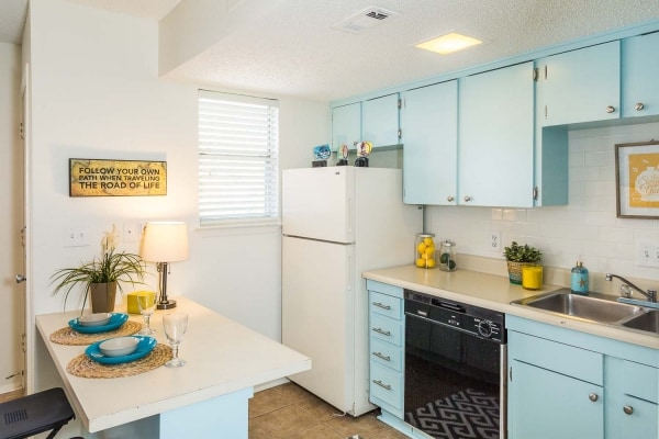 Building Photo - The 34 @ Helms