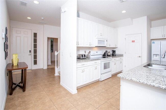 Building Photo - 2606 Rosemont Cir