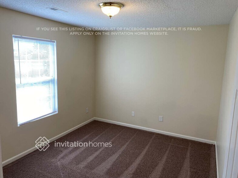 Building Photo - 3811 Cameron Creek Dr