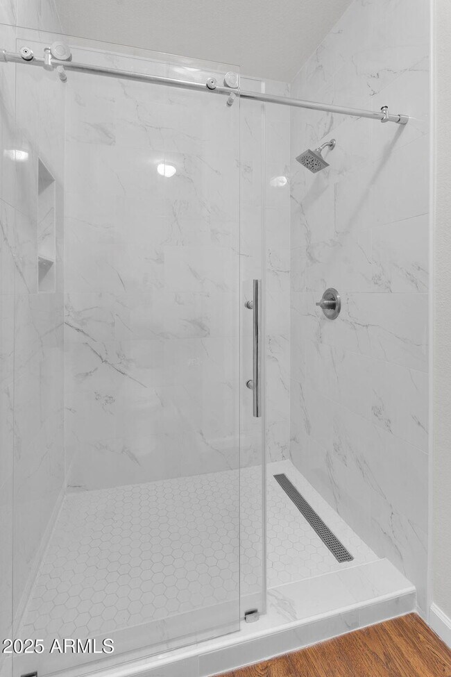 Building Photo - 7401 W Arrowhead Clubhouse Dr