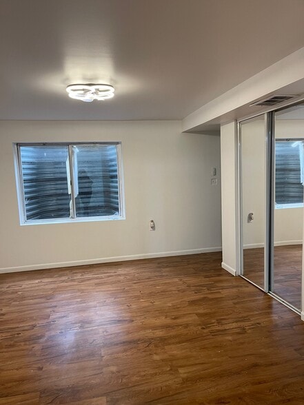 Building Photo - 2312 N Nagle Ave