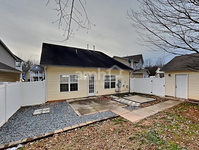 Building Photo - 11342 Heritage Green Dr