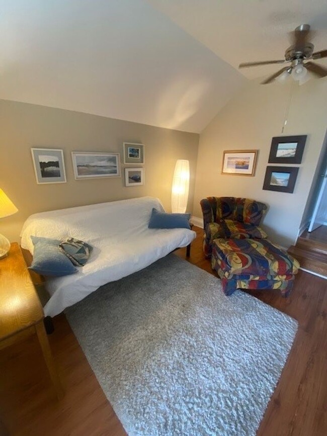 Building Photo - Nicely furnished garage apartment in gated...